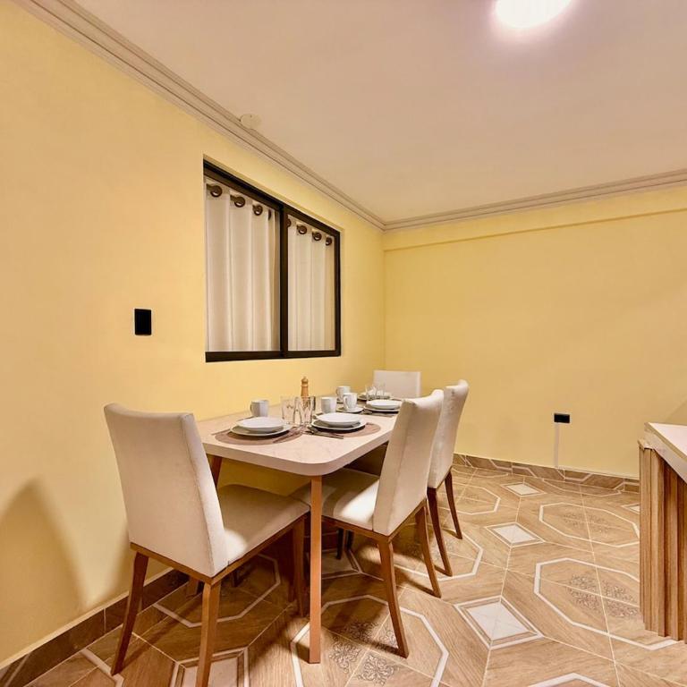 Centrally located with 2 queen bedrooms cozy and comfortable - Apartment - 12