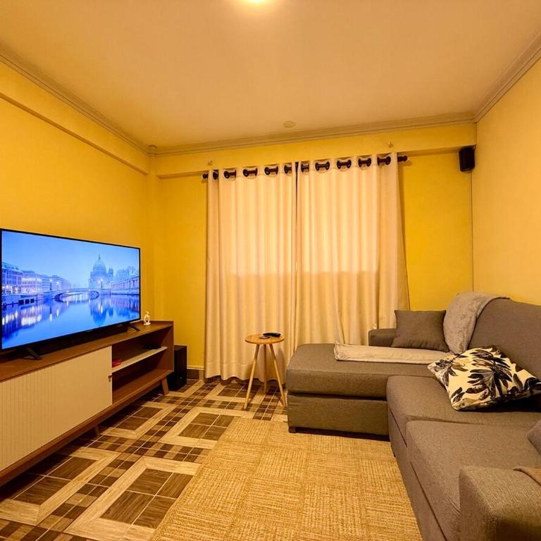Centrally located with 2 queen bedrooms cozy and comfortable - Apartment - 19