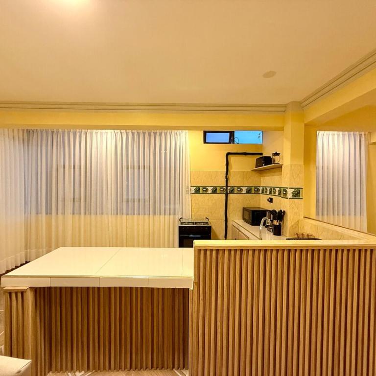 Centrally located with 2 queen bedrooms cozy and comfortable - Apartment - 23