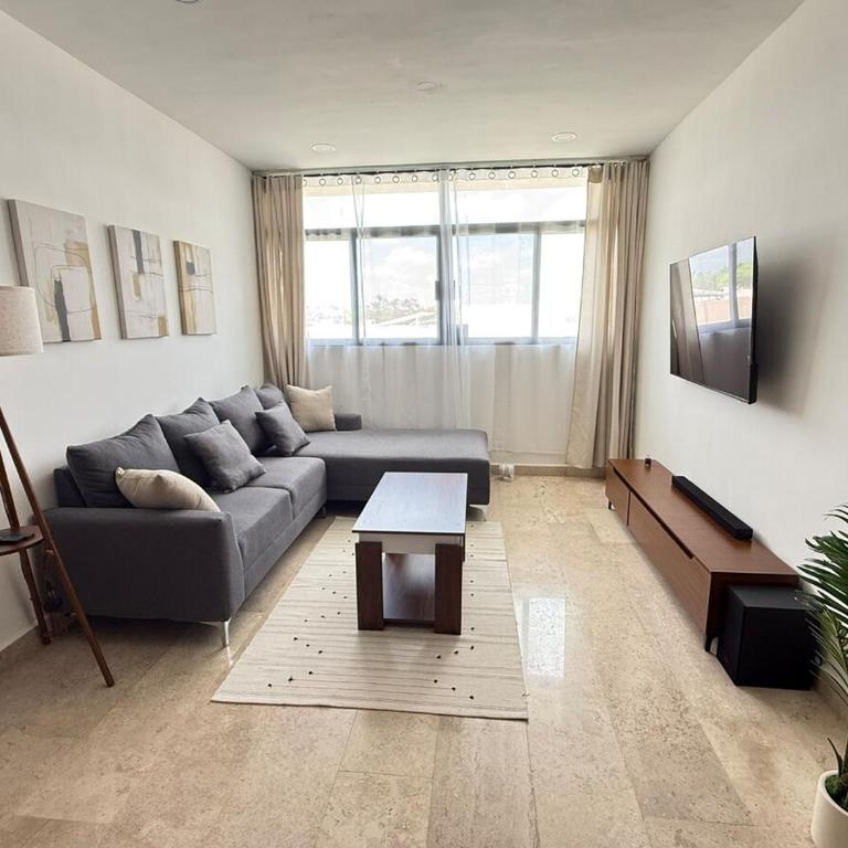 Sunset Balcony Apartment - Two-Bedroom Apartment - 10