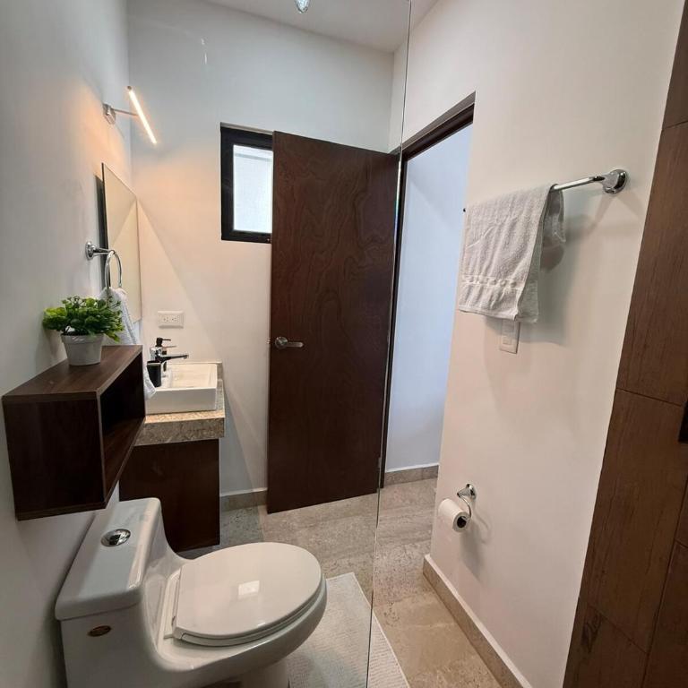 Sunset Balcony Apartment - Two-Bedroom Apartment - 12