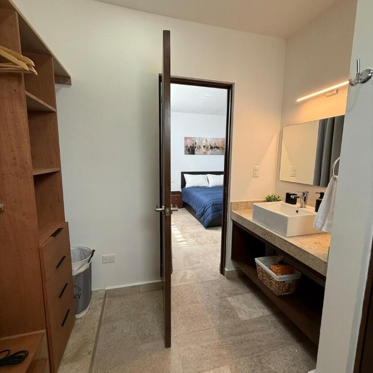 Sunset Balcony Apartment - Two-Bedroom Apartment - 16