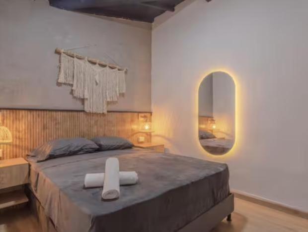 6 habitaciones con Jacuzzi, lavadora y secadora Poblado, Medellin - Apartamento - 12