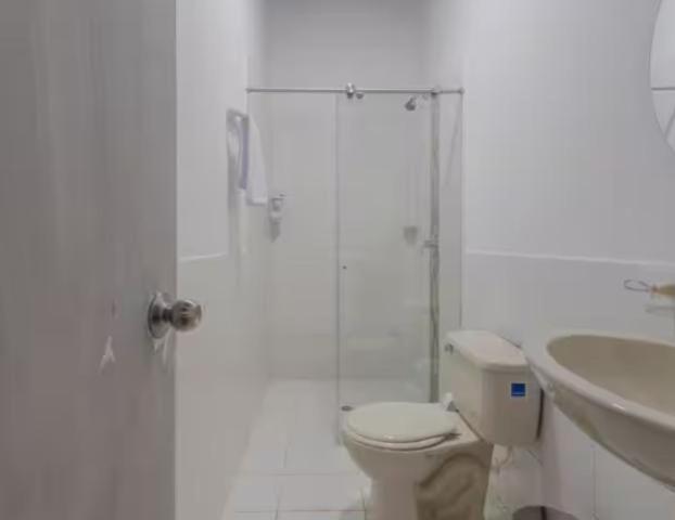 6 habitaciones con Jacuzzi, lavadora y secadora Poblado, Medellin - Apartamento - 13