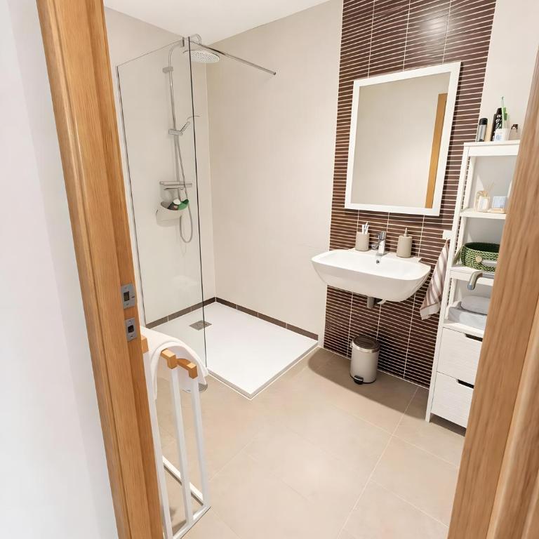 Sophia Sea View Apartment La Manga - Two-Bedroom Deluxe Apartment with Ocean View - 4