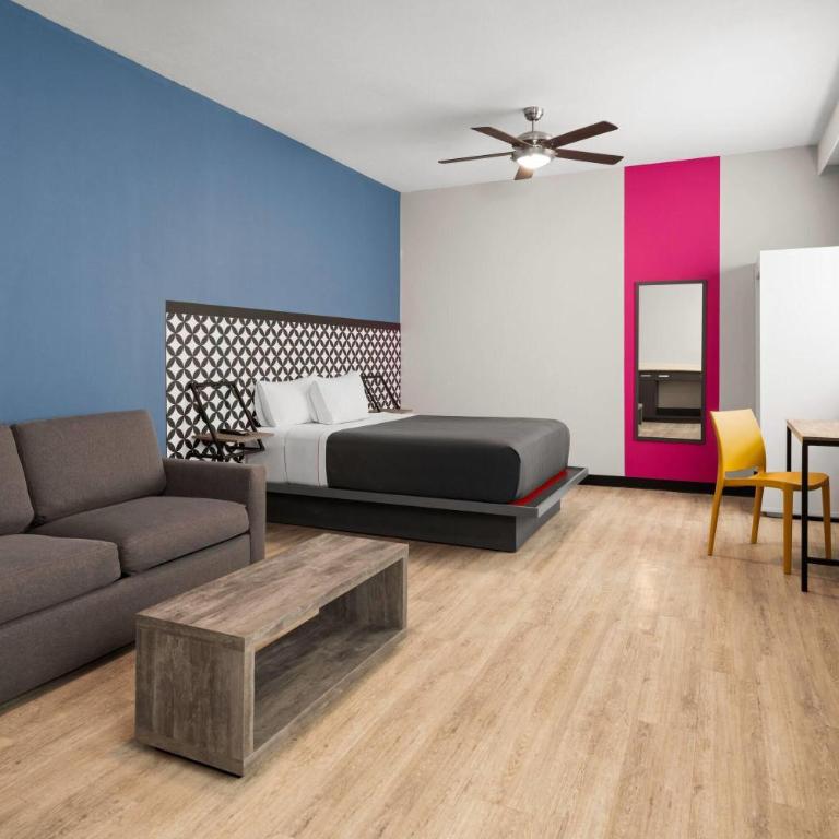 Hotel MX forum buenavista CDMX, Trademark by Wyndham - Suite Doble con sofá cama - No fumadores - Cama grande - 4