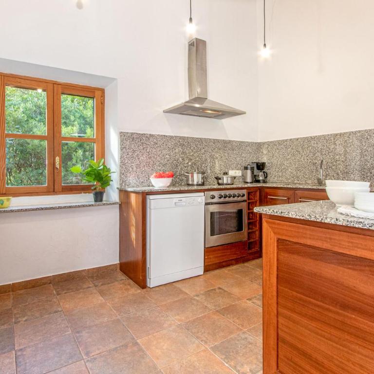 Awesome Home In Pollença With Private Swimming Pool, Can Be Inside Or Outside - Casa de 3 dormitorios - 4