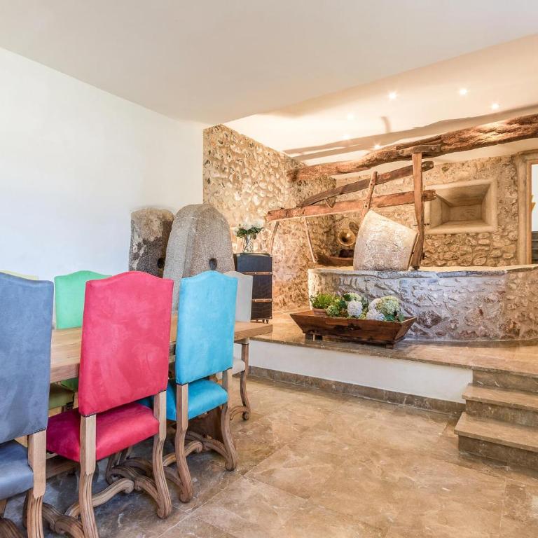 Cozy Home In Pollença With Private Swimming Pool, Can Be Inside Or Outside - Casa de 4 dormitorios - 2