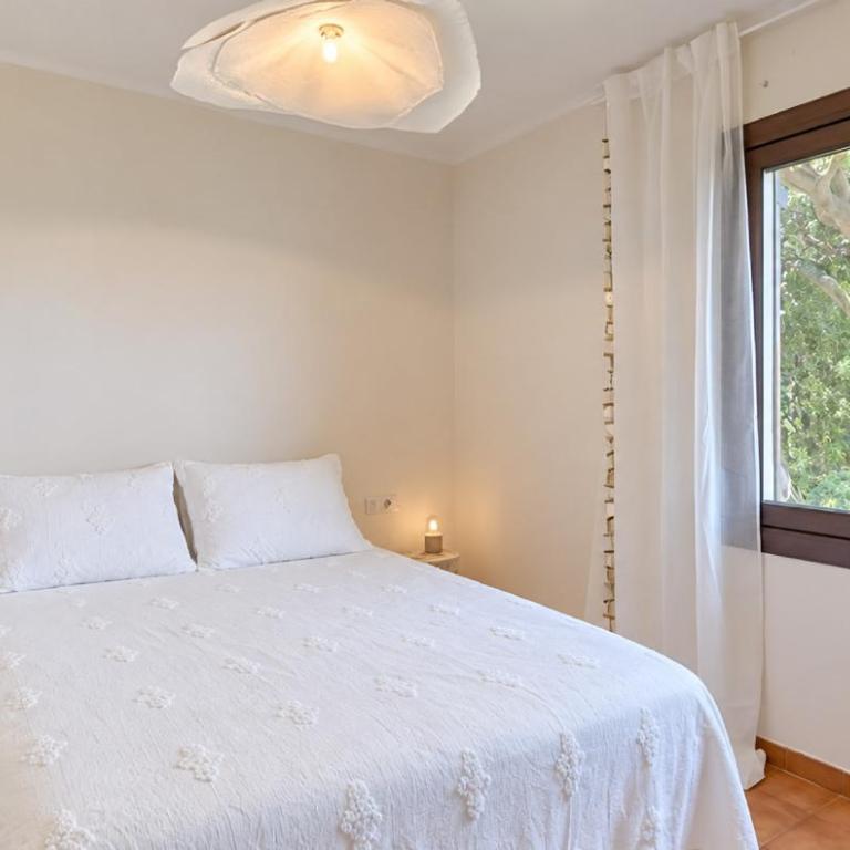 apartament amb piscina comunitària al Golfet - Apartamento - 9