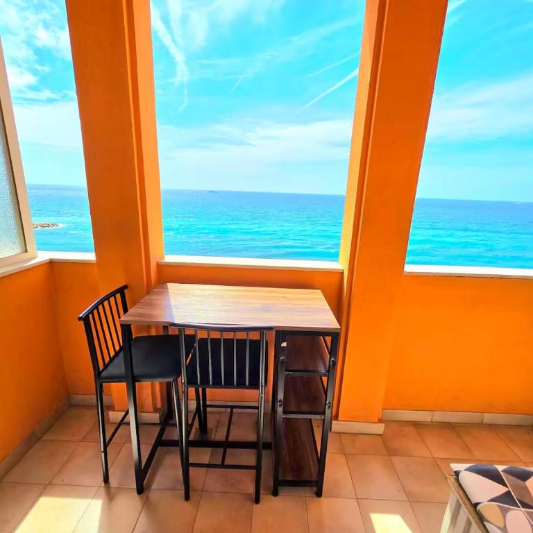 Maison Mirella - Vista mare e aria condizionata a Menton - Appartement 1 Chambre - 1