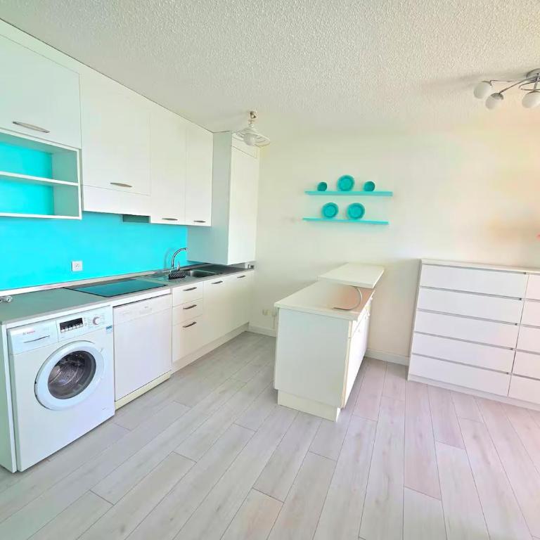 Maison Mirella - Vista mare e aria condizionata a Menton - Appartement 1 Chambre - 12