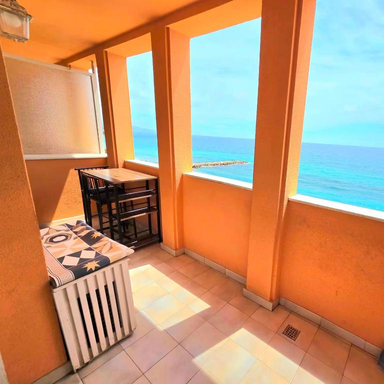 Maison Mirella - Vista mare e aria condizionata a Menton - Appartement 1 Chambre - 21