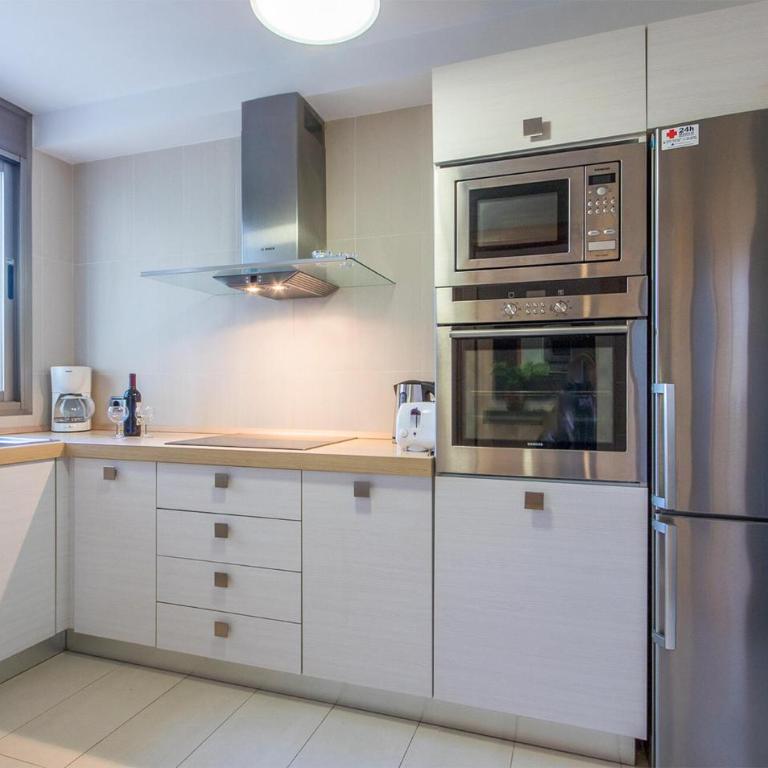 Duplex La Nau B - Three-Bedroom Home - 4