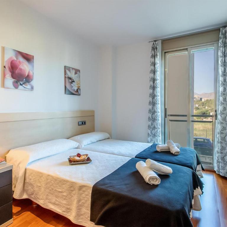 Duplex La Nau B - Three-Bedroom Home - 9