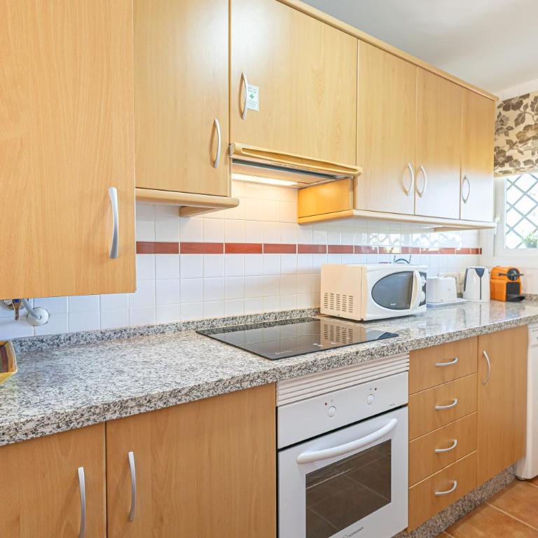 Manilva Playa with Sea view for 5 - Happy Rentals - Apartamento con vistas al mar - 16