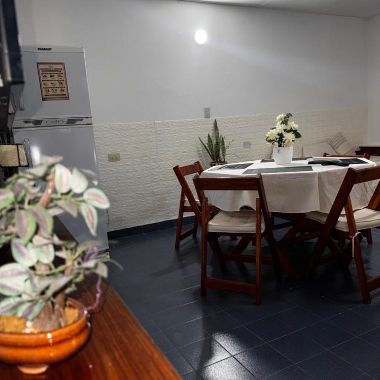 Bambú Los Perales Dpto Familiar con Estacionamiento - Apartamento de 1 dormitorio - 1