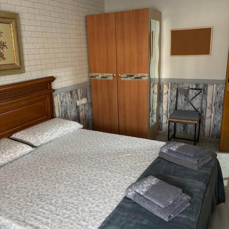 ALOJAMIENTOS Manu - Habitación Deluxe - 4
