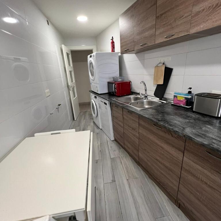 CASA TITA PLAZA MAYOR a 1 minuto, 5 baños - Appartamento - 60