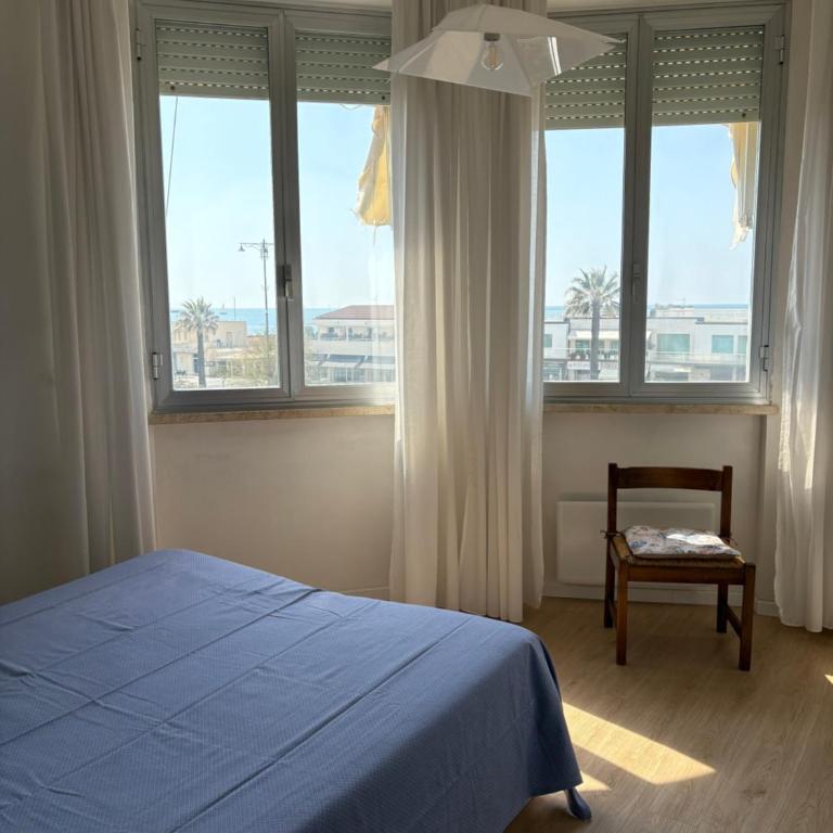 Maestoso Appartamenti sul Lungomare - One-Bedroom Apartment with Sea View - 2