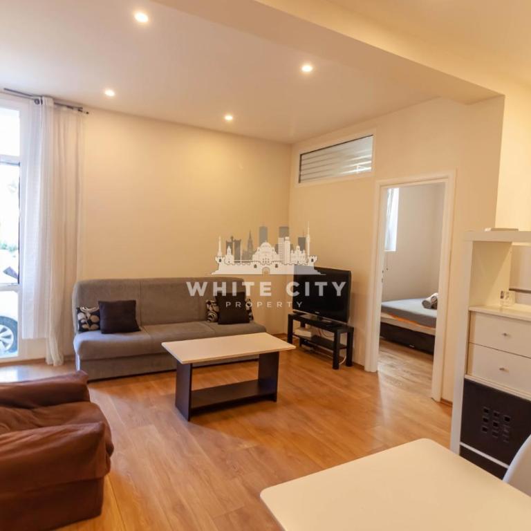 TOWNHOUSE Apartment - Belgrade - Apartman sa 1 Spavaćom Sobom, Balkonom i Pogledom na Grad - 1
