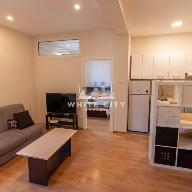 TOWNHOUSE Apartment - Belgrade - Apartman sa 1 Spavaćom Sobom, Balkonom i Pogledom na Grad - 8