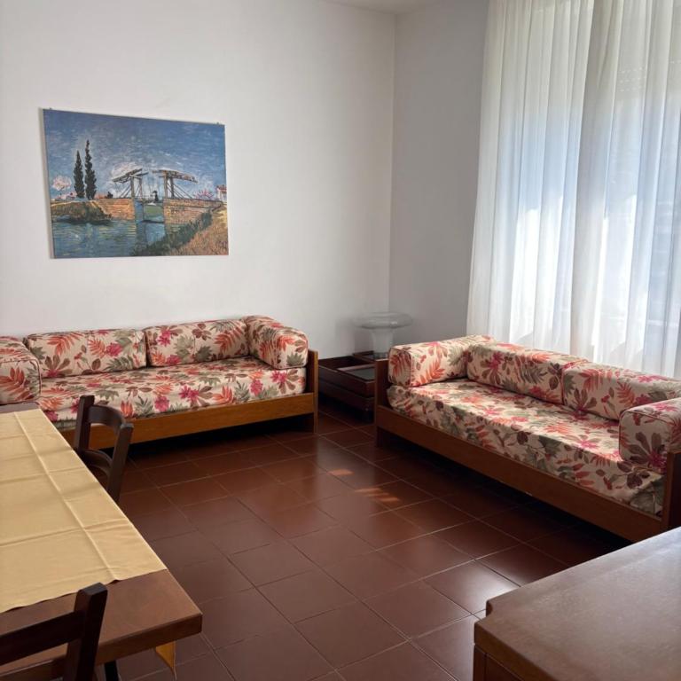 Maestoso Appartamenti sul Lungomare - One-Bedroom Apartment with Sea View - 8