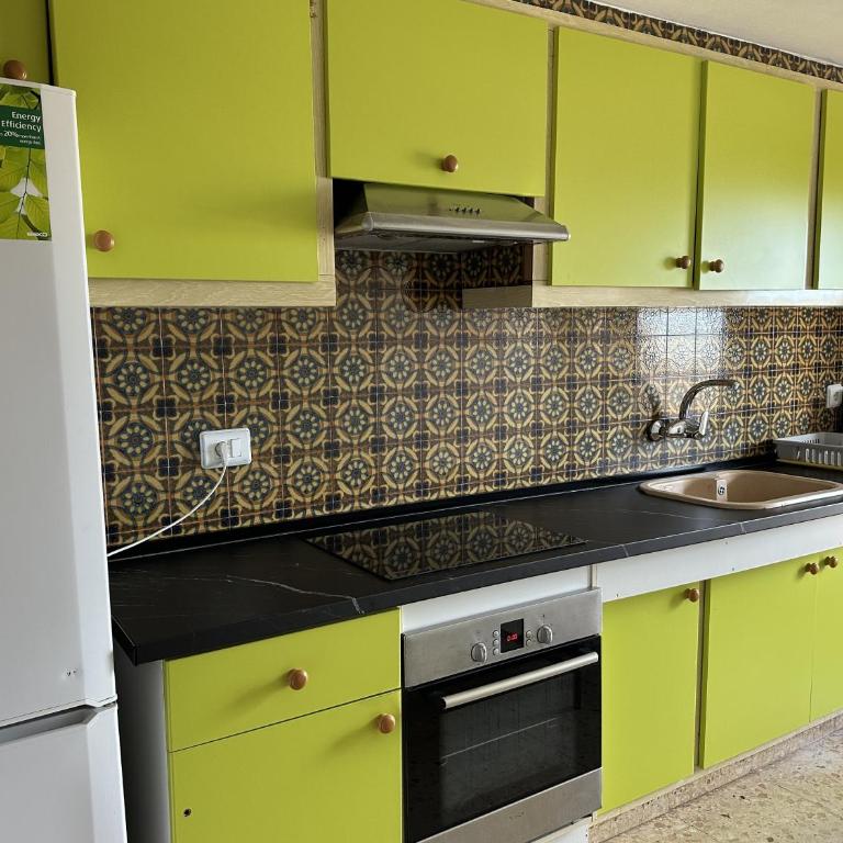 Apartamentos Marblau Roma VII 10º -Julio y Agosto SOLO FAMILIAS - Four-Room Apartment - 15