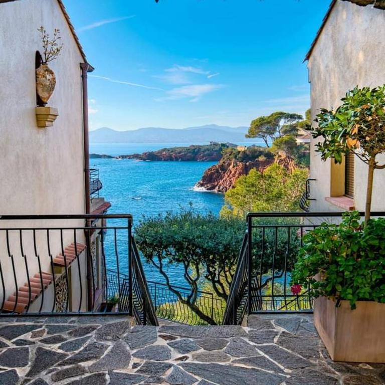Studio Athena Panoramic View of Land et Sea - One-Bedroom Apartment - 36