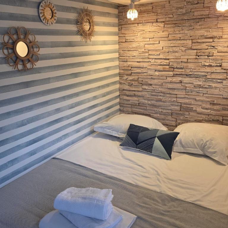 Studio Athena Panoramic View of Land et Sea - One-Bedroom Apartment - 43
