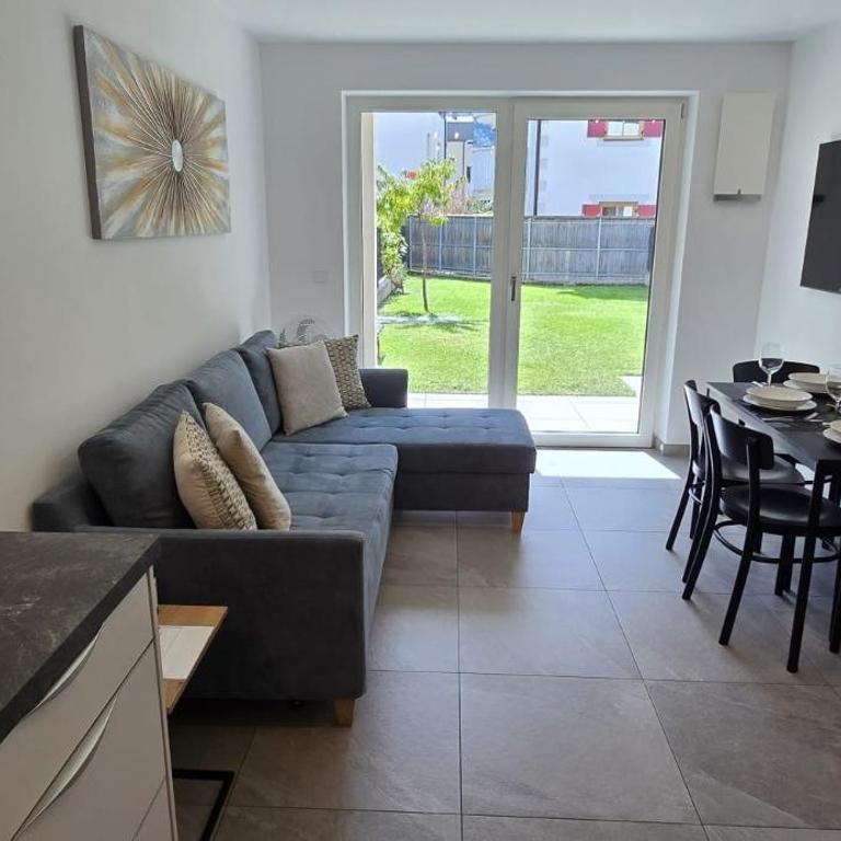 Lesina Apartments Naturns - Appartamento Deluxe con 2 Camere da Letto e Vista Giardino - 1