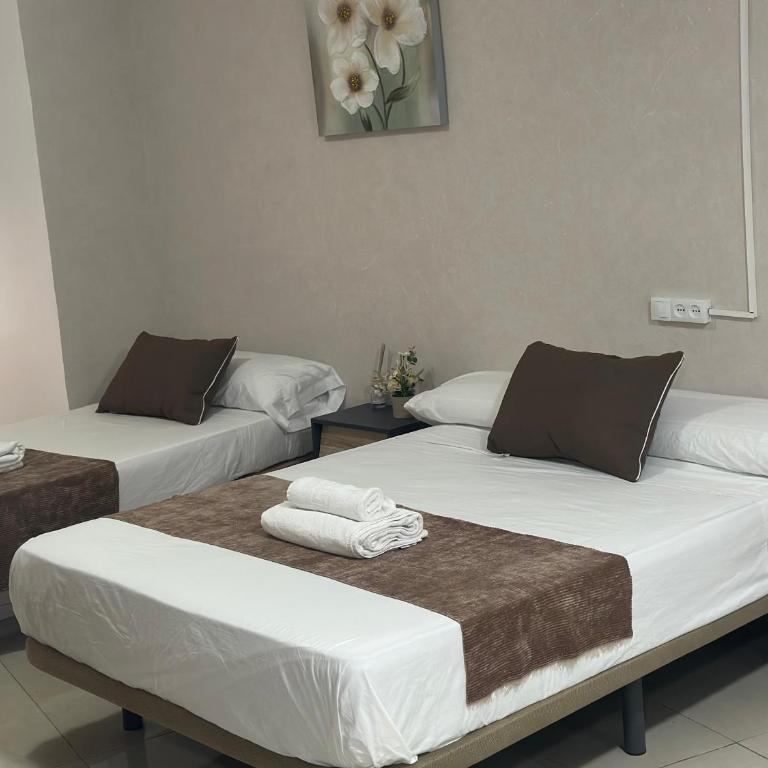 Hostal Alegria Alicante - Chambre Familiale Deluxe - 5