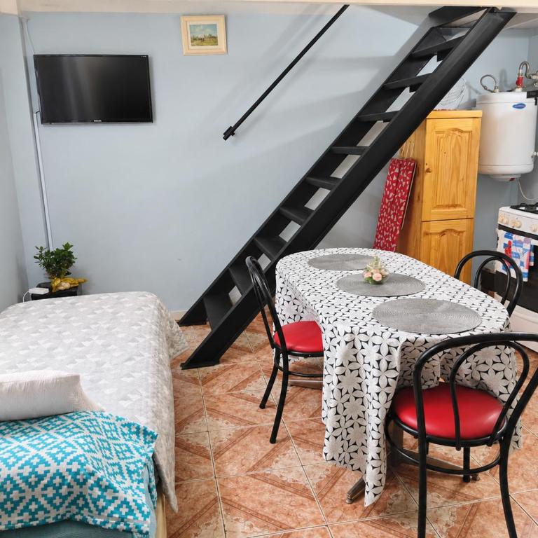 Sweet Home - One-Bedroom Apartment - 12