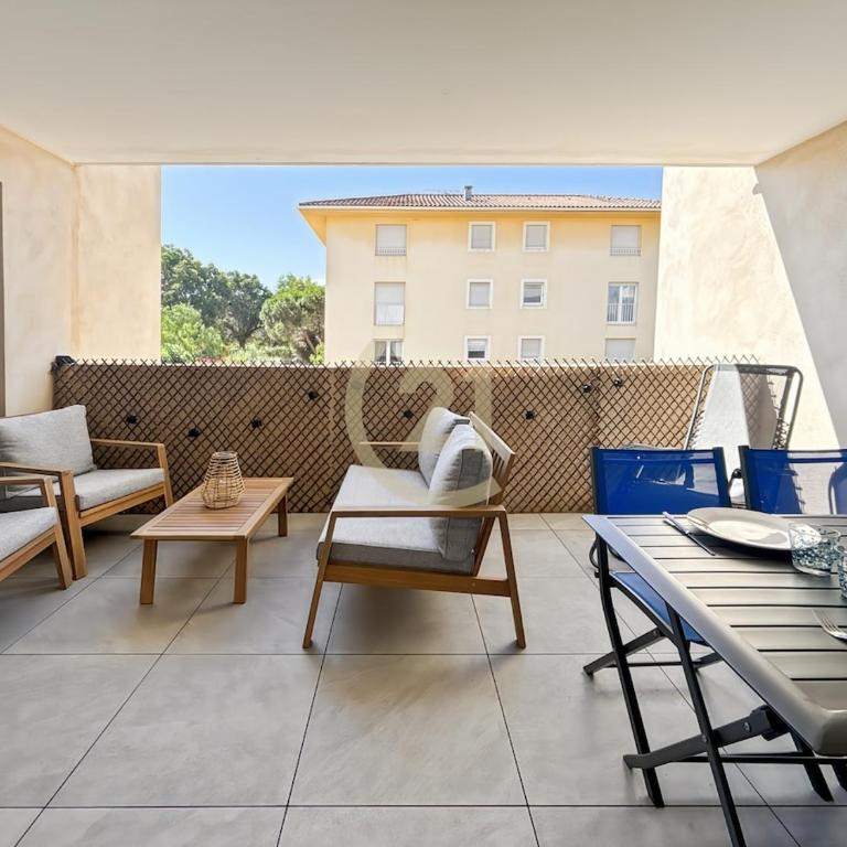 Élégant T2 Terrasse & Parking Centre Calvi - Appartement 1 Chambre - 8