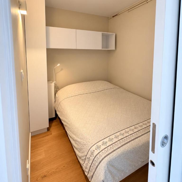 ABACA - Escapade lumineuse avec aperçu mer et parking privé - Apartment mit 2 Schlafzimmern, einem Balkon und Meerblick - 13