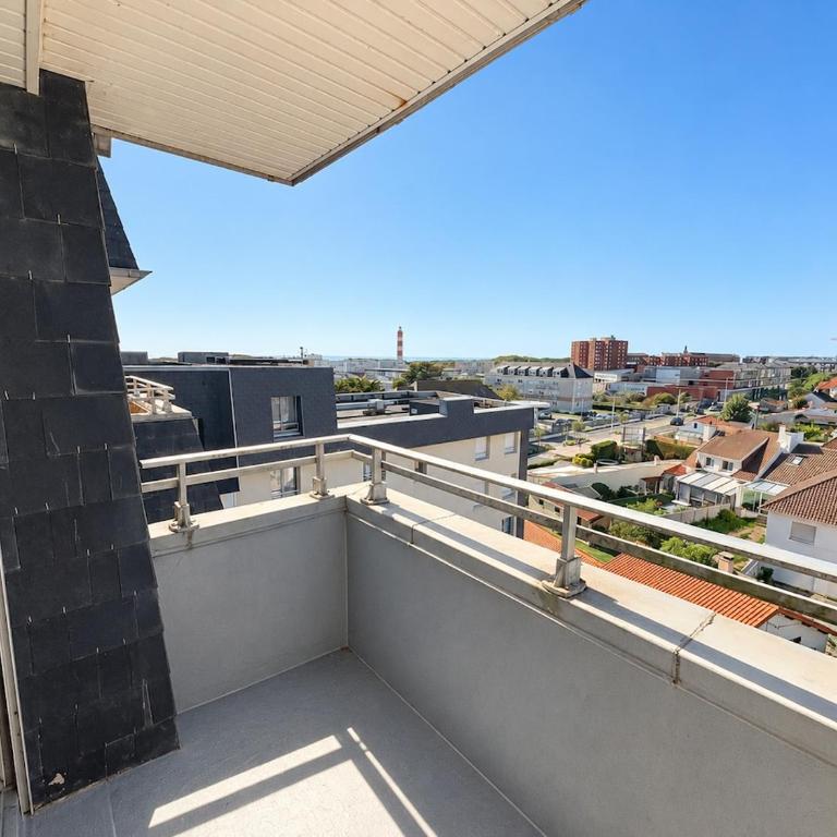 ABACA - Escapade lumineuse avec aperçu mer et parking privé - Apartment mit 2 Schlafzimmern, einem Balkon und Meerblick - 27