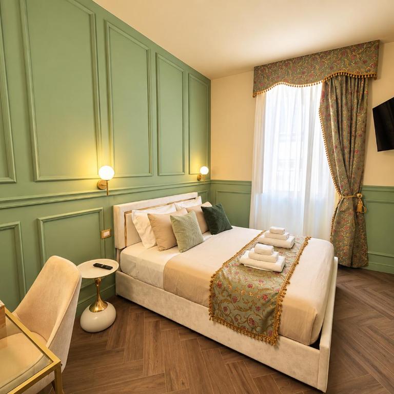 Hotel Aldobrandini - Camera Deluxe - 12