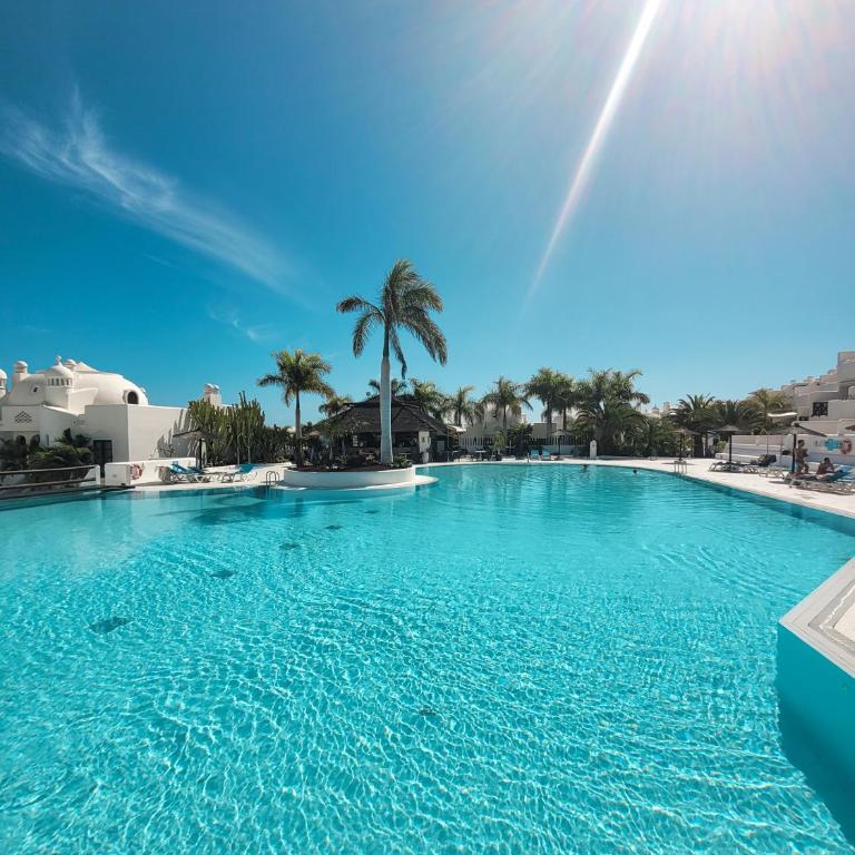 Suite adeje paradise with private jacuzzi - Three-Bedroom Apartment - 23