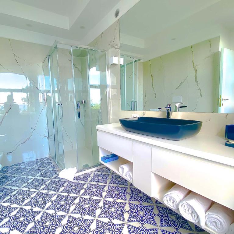 Amore Rentals - Villa Lo Scoglio - Villa Fronte Spiaggia - 56