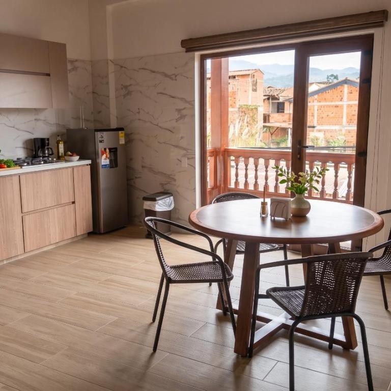 Hotel Balcones de los Olivos - Two-Bedroom Deluxe Apartment with Balcony - 12