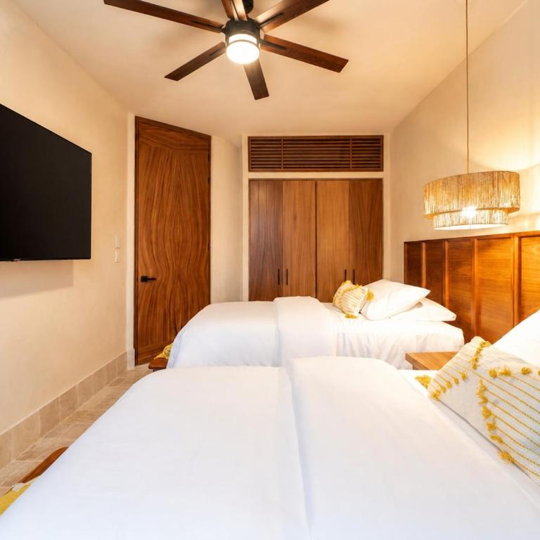 Penthouse with Private Pool Hot & Cold Plunge & Sauna - Appartement - 19