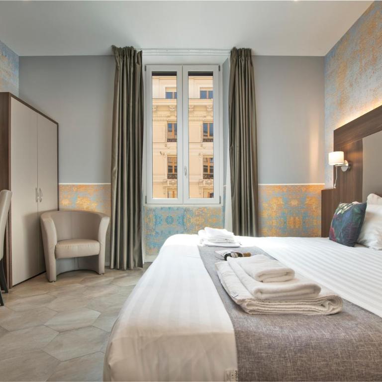 Bramble Luxury Suites - Camera Tripla Comfort - 12
