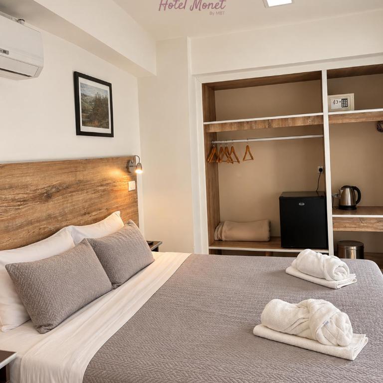 Hotel Monet - Deluxe Room - 4