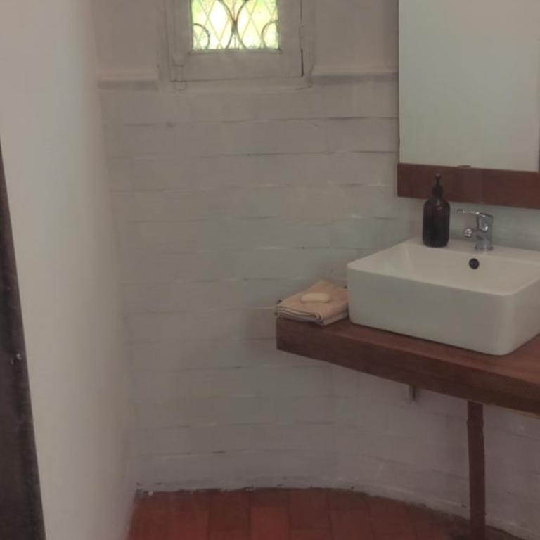 " Casa quinta "San Bernardo" Con Pileta y amplio jardín - Casa - 70
