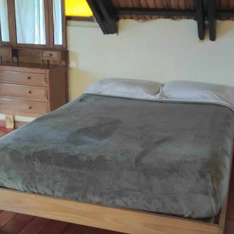 " Casa quinta "San Bernardo" Con Pileta y amplio jardín - Casa - 72