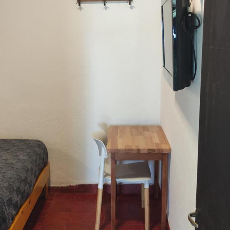 " Casa quinta "San Bernardo" Con Pileta y amplio jardín - Casa - 81