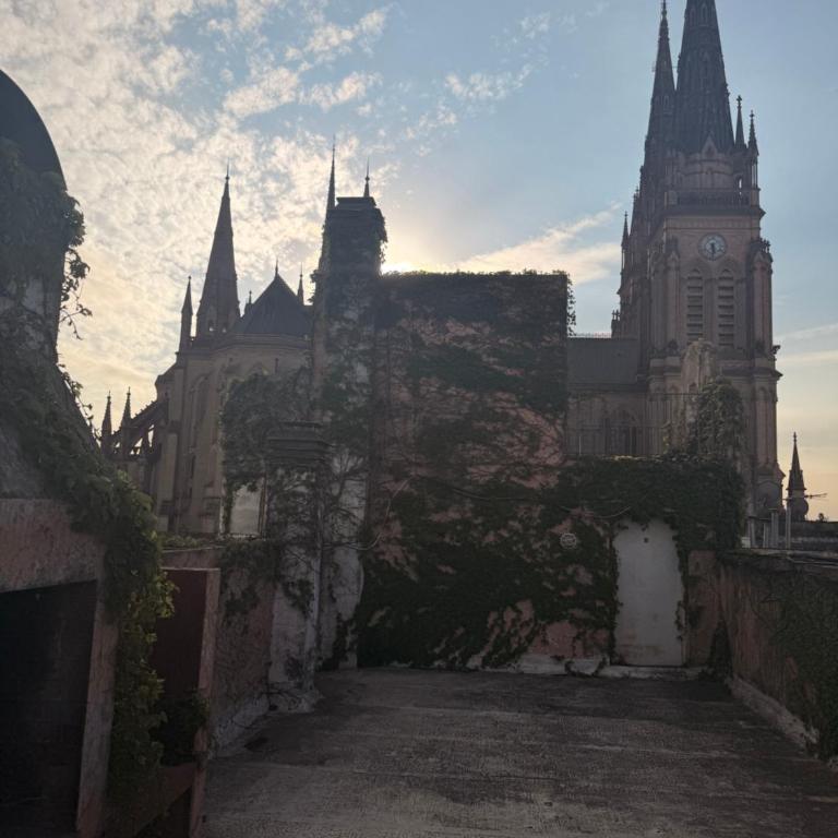 Departamento al lado de la Basílica de Luján - Apartamento de 1 dormitorio - 5
