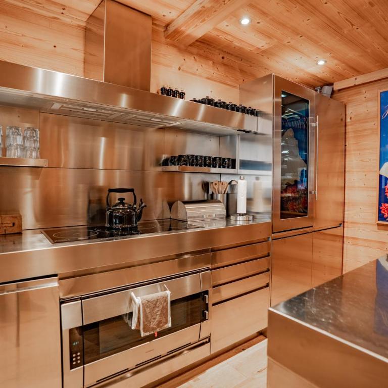 Whymper Apartment by HomeFlow - Apartment - 8