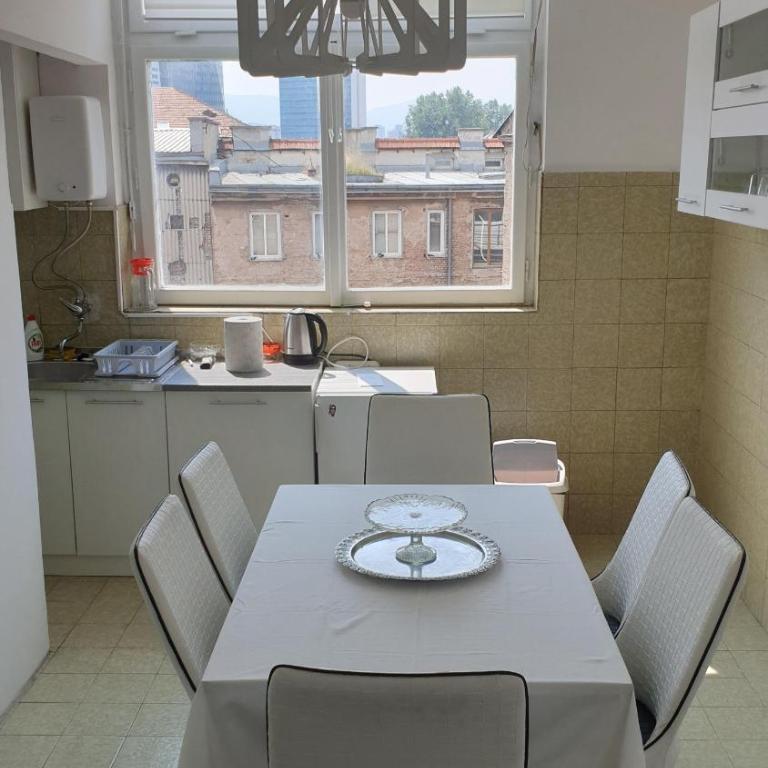 Loga Apartment - Apartman sa 2 Spavaće Sobe i Balkonom - 6