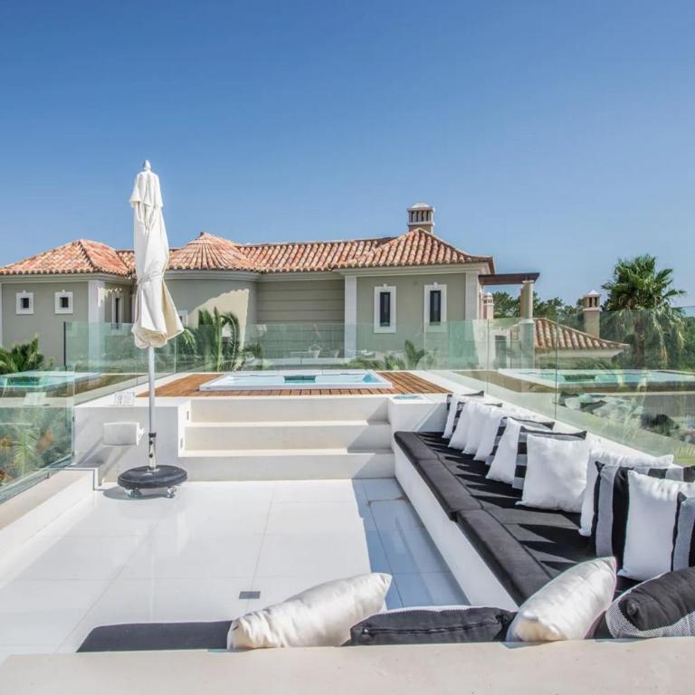 Premium Apartamento, 3 dormitorios, OldTown, Marbella - Casa Deluxe de 4 dormitorios - Frente al mar - 2
