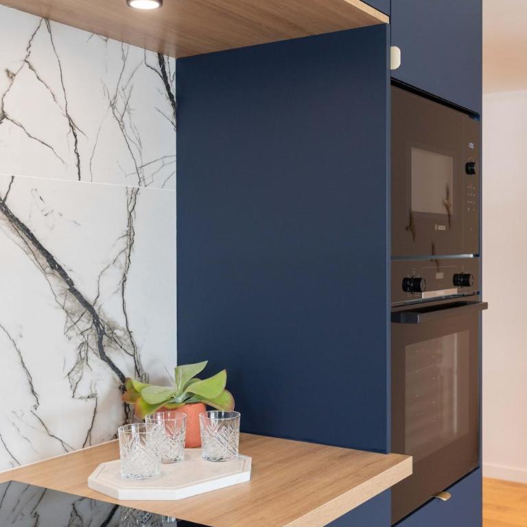 Sea view - One-Bedroom Apartment - 14